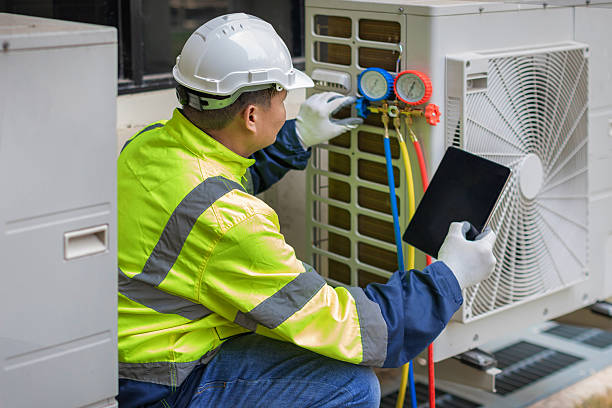Professional Hvac technician working in Cantonment, FL